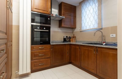 Location d’un appartement spacieux de 3 pièces, 128 m², Nouveau Belgrade, Belgrade, Serbie